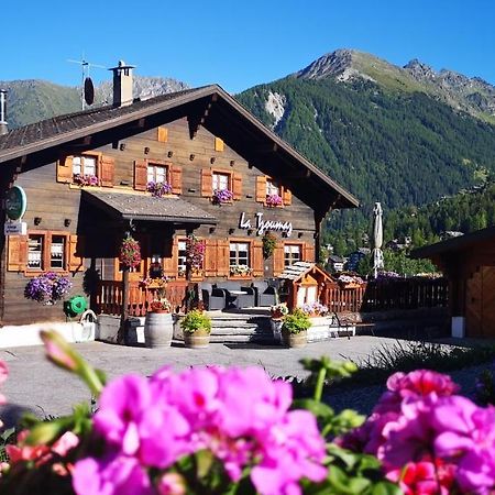 Auberge Ла-Тзумаз Екстер'єр фото