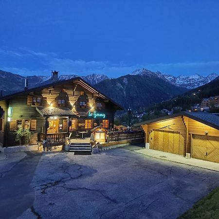 Auberge Ла-Тзумаз Екстер'єр фото