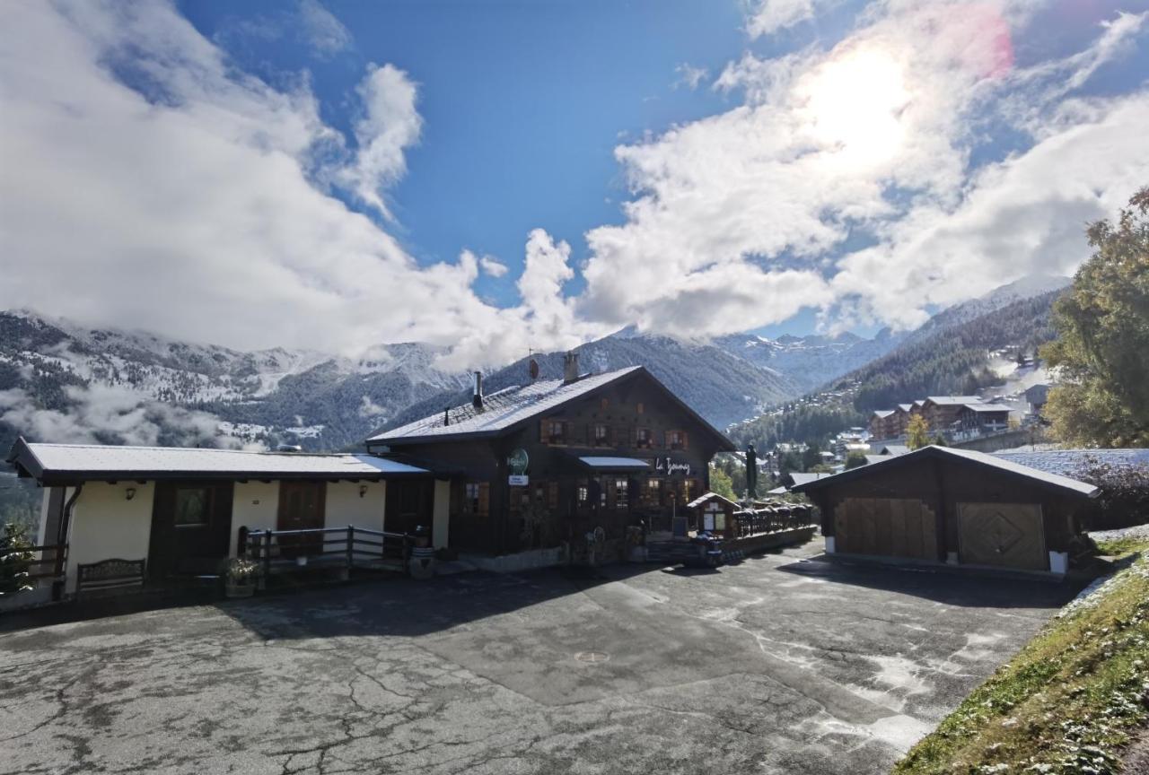 Auberge Ла-Тзумаз Екстер'єр фото